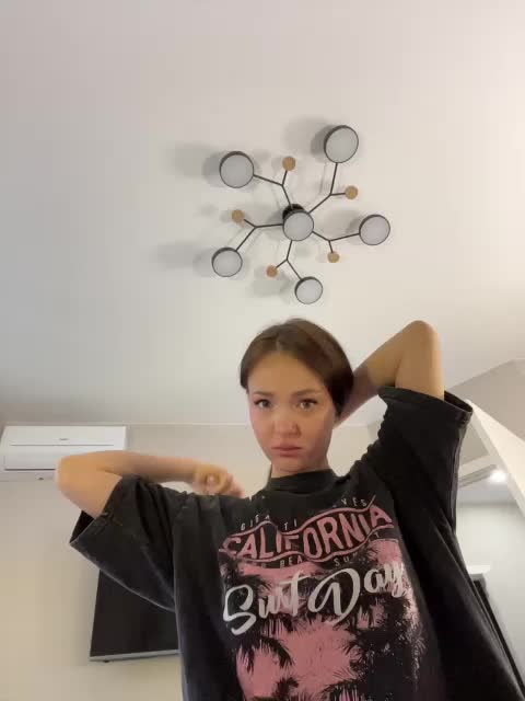 OlivkaVif Live Sex December 17, 2025