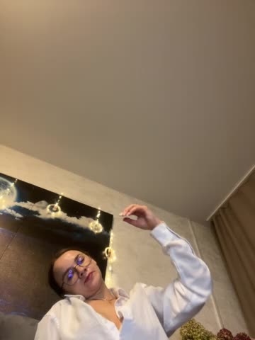 Strip-Lady Live Sex December 14, 2025