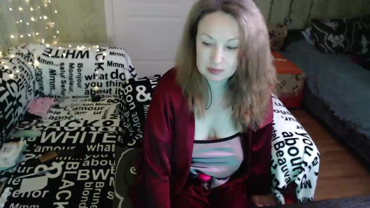 MeganIris Live Sex December 18, 2025
