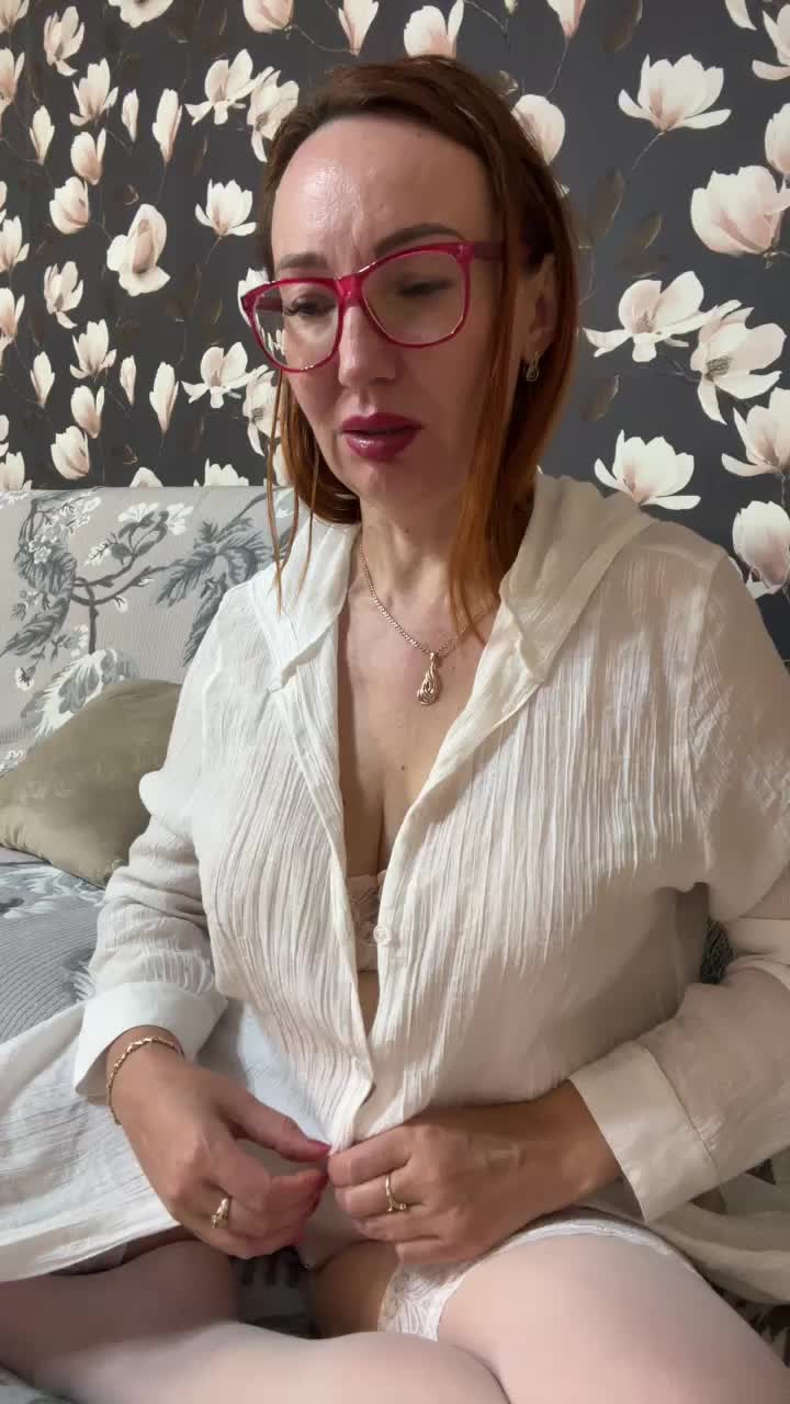 Pink-Lips Live Sex December 18, 2025