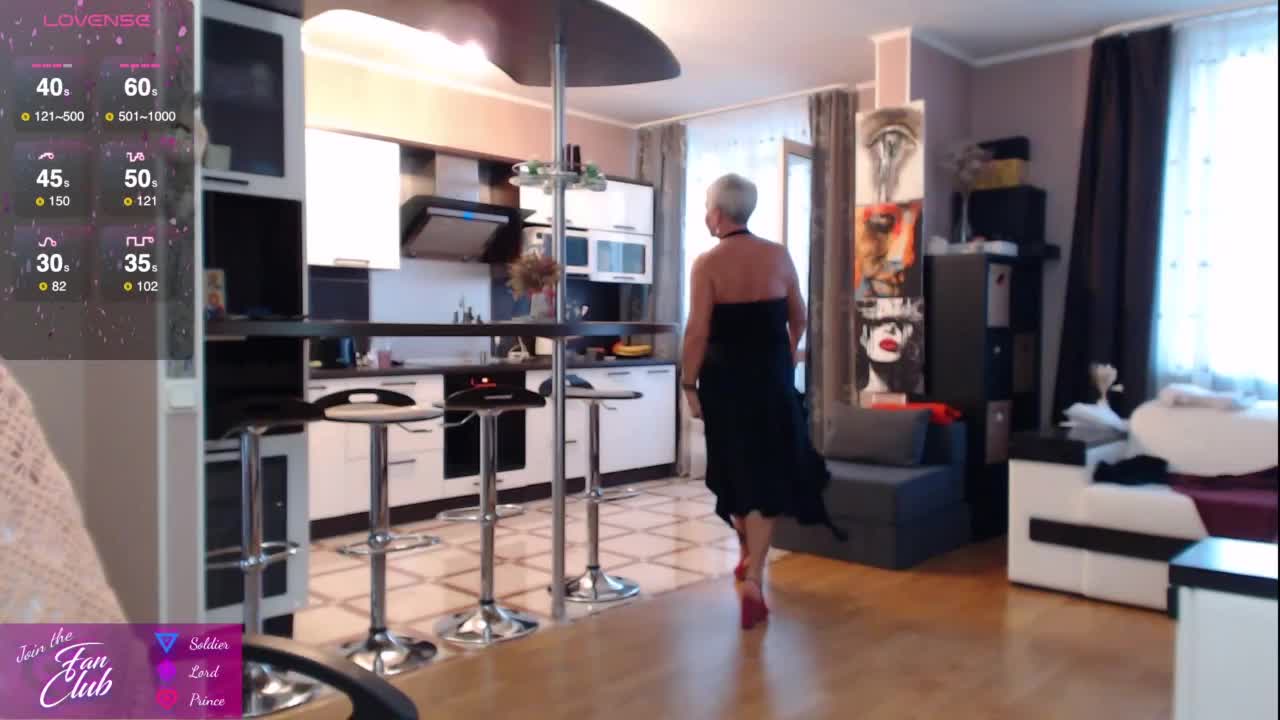 roxana-brooks Live Sex December 17, 2025