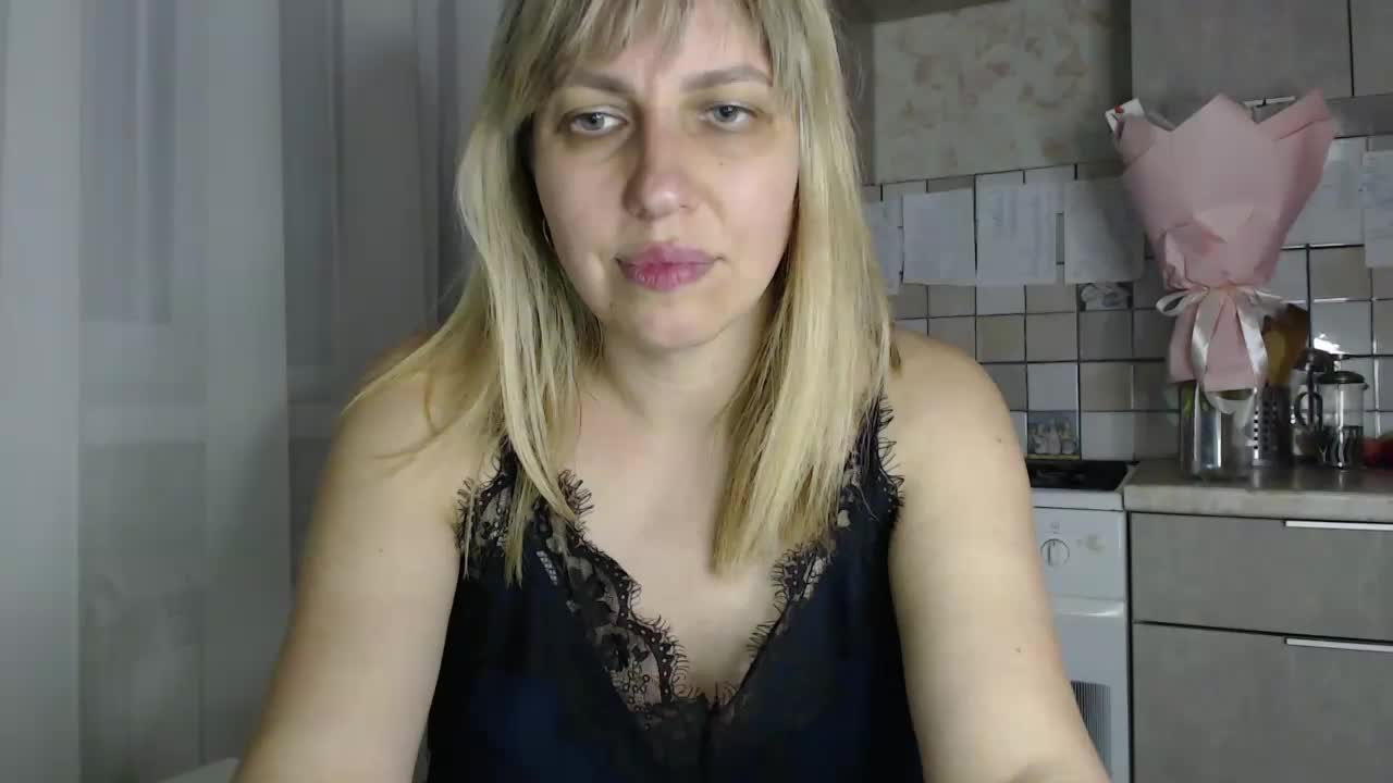 Karmella Live Sex December 13, 2025