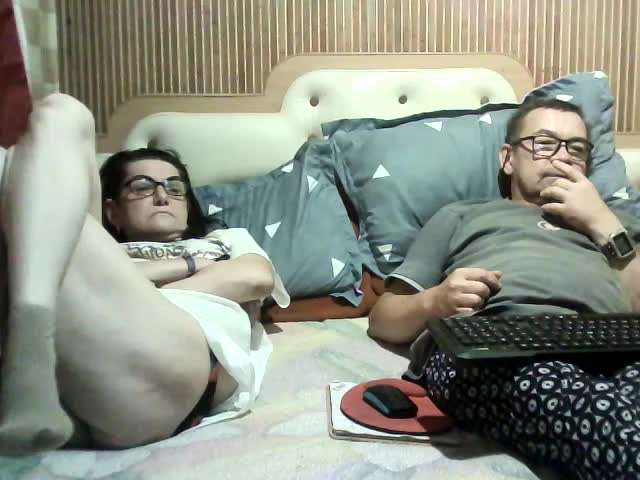 coupleofcoolx Live Sex December 15, 2025