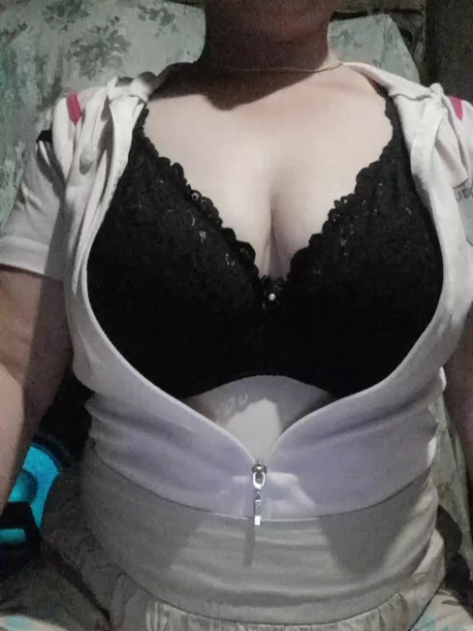 Iriska2025 Live Sex December 13, 2025