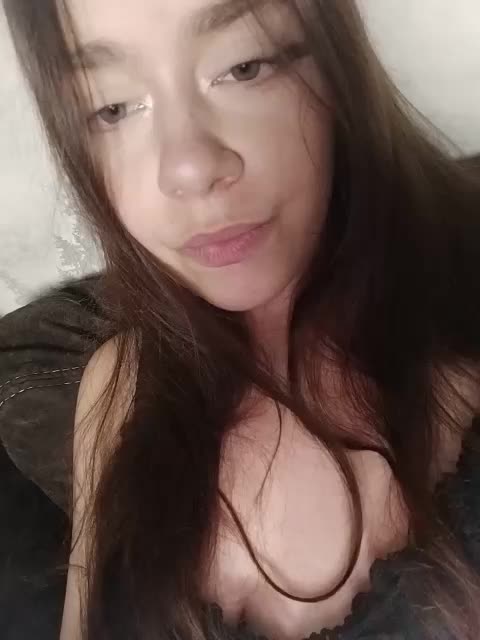 MilkaVay1 Live Sex December 14, 2025