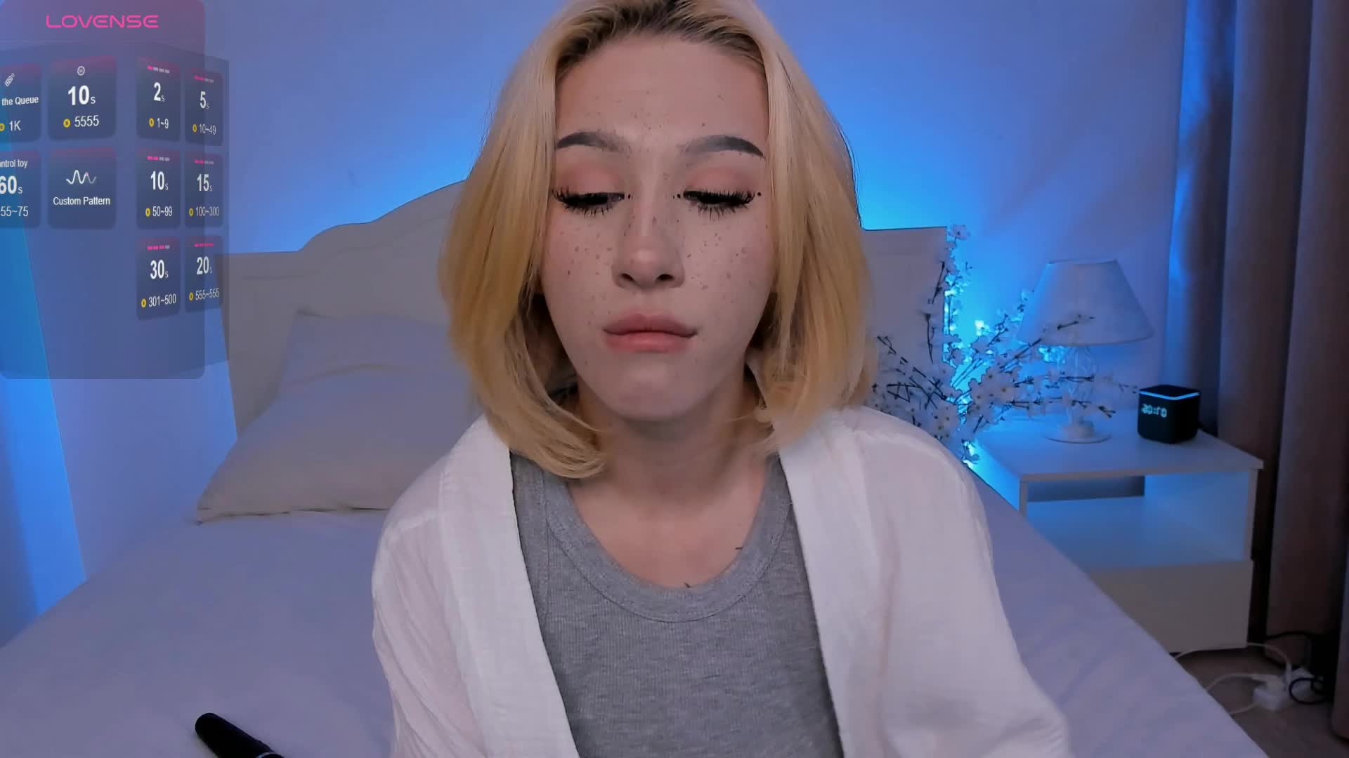 Necucubi Live Sex December 18, 2025