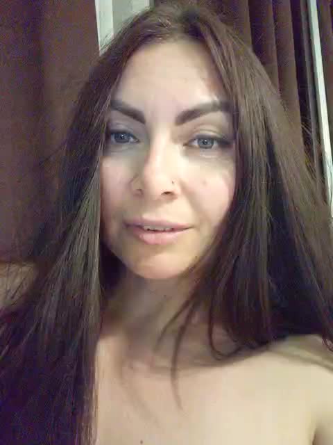 _Karolina_02 Live Sex December 13, 2025