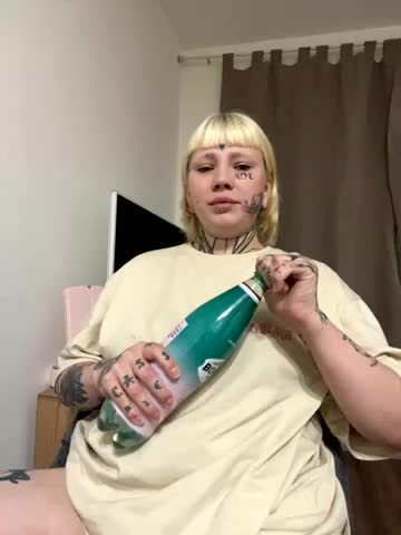 tradishka Live Sex December 14, 2025