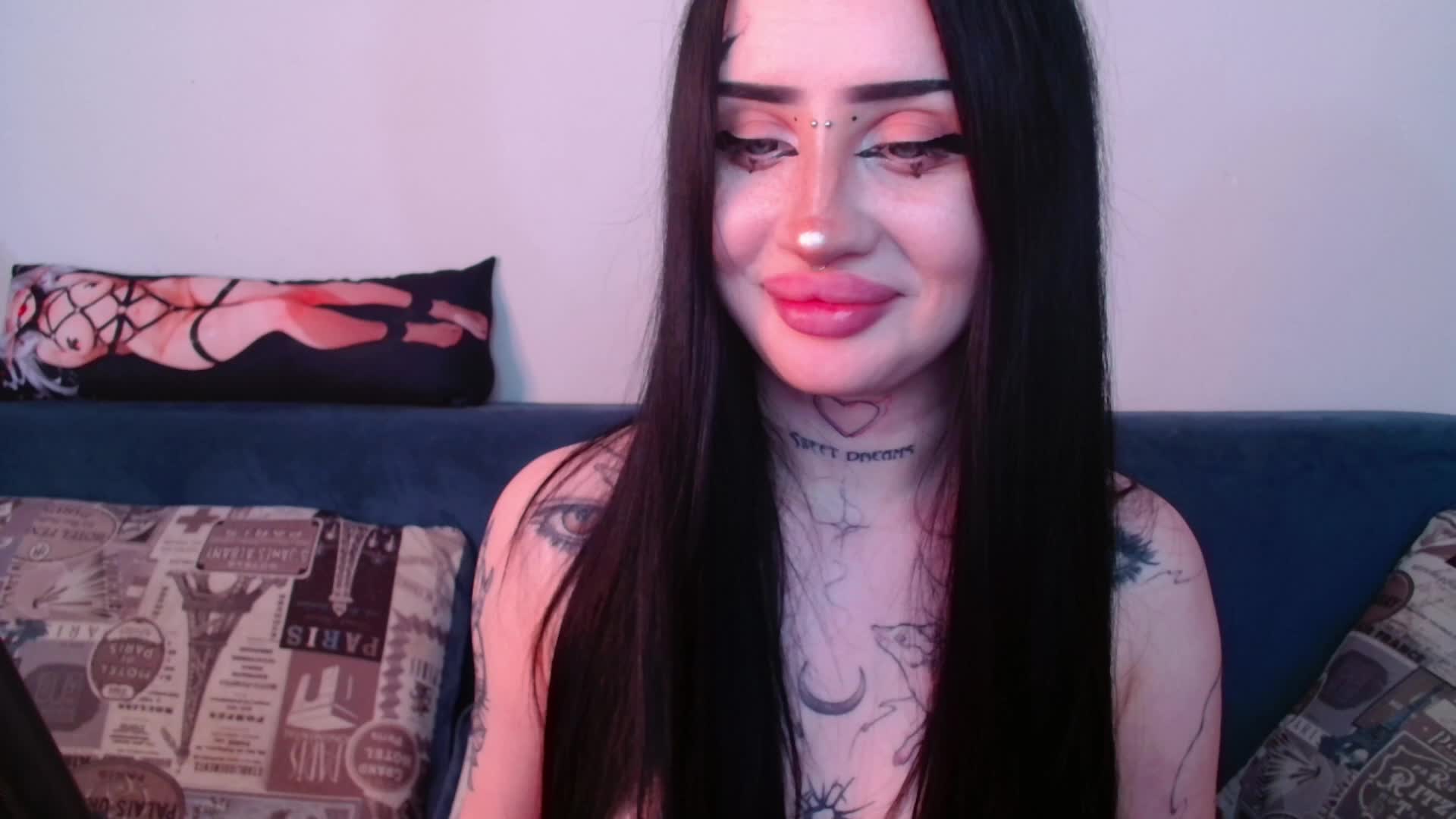 lisa-tatt Live Sex December 13, 2025