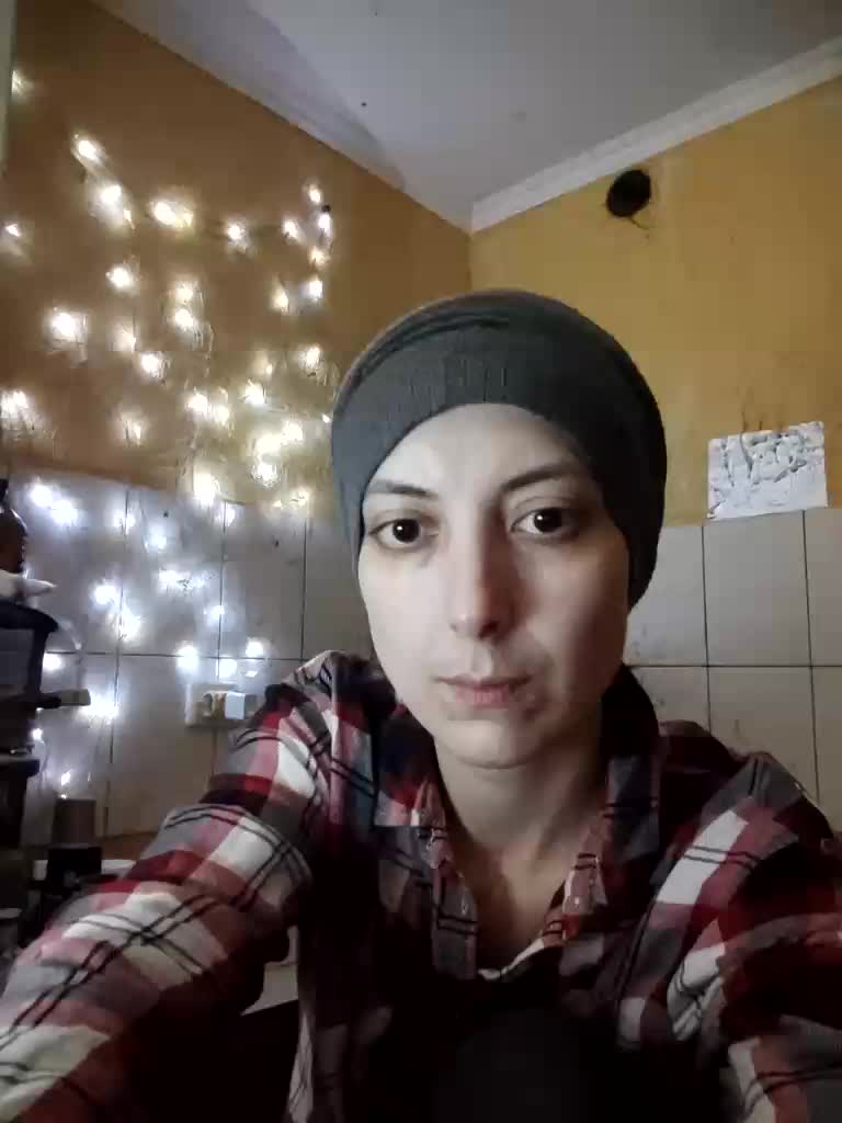 Kira700cams Live Sex December 14, 2025