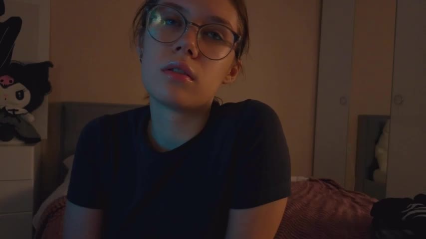 Mia_Luw Live Sex December 15, 2025