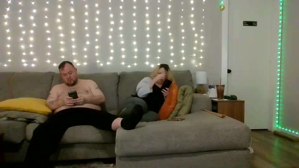 victoriaandjesse Live Sex December 18, 2025