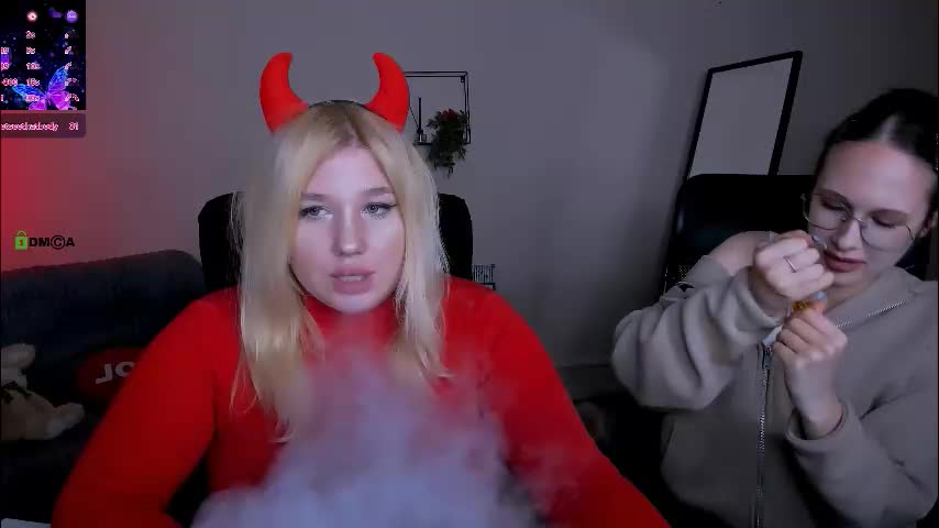 juli_kisss Live Sex December 14, 2025