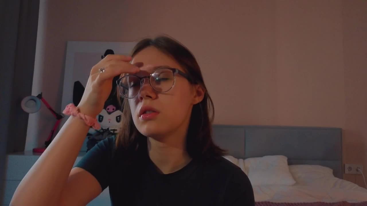 MiaLuw Live Sex December 14, 2025