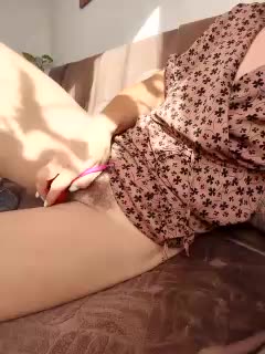 Mikkai Live Sex December 17, 2025