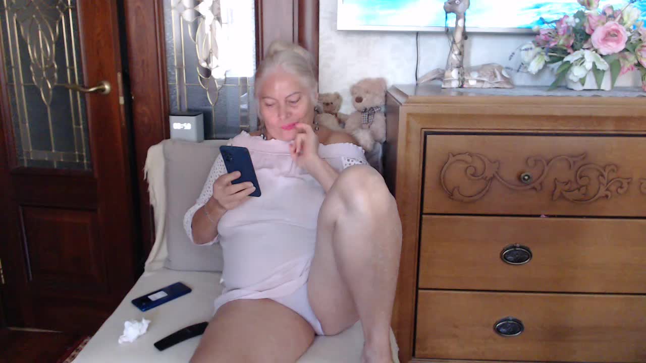 MonaMonako Live Sex December 13, 2025