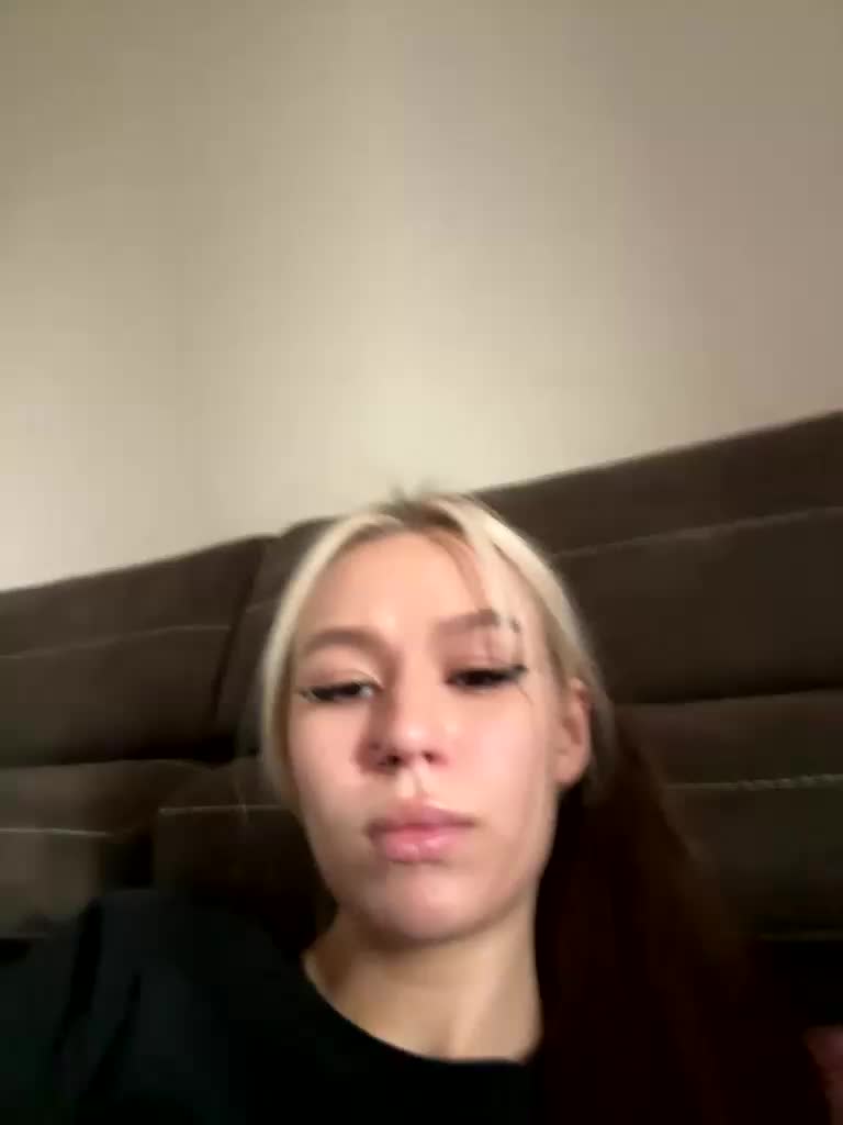 askorbinkiii Live Sex December 13, 2025