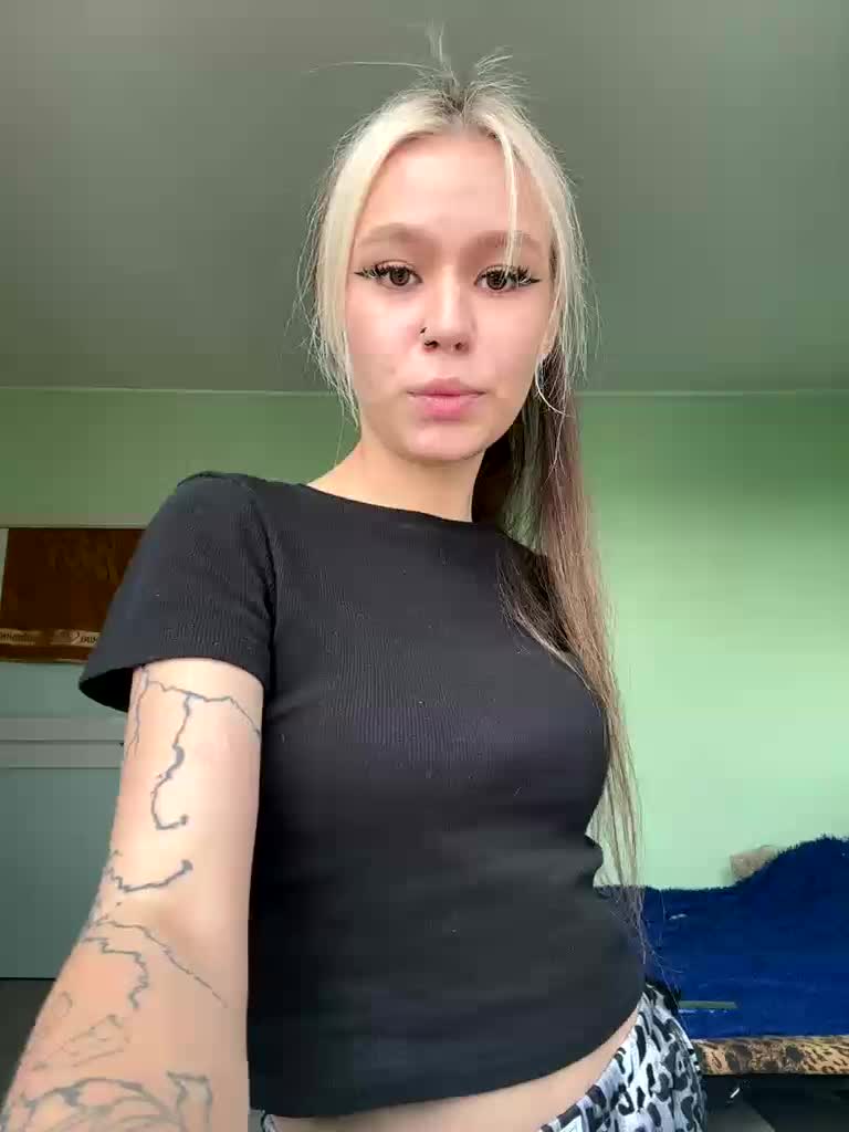 askorbinkiii Live Sex December 13, 2025