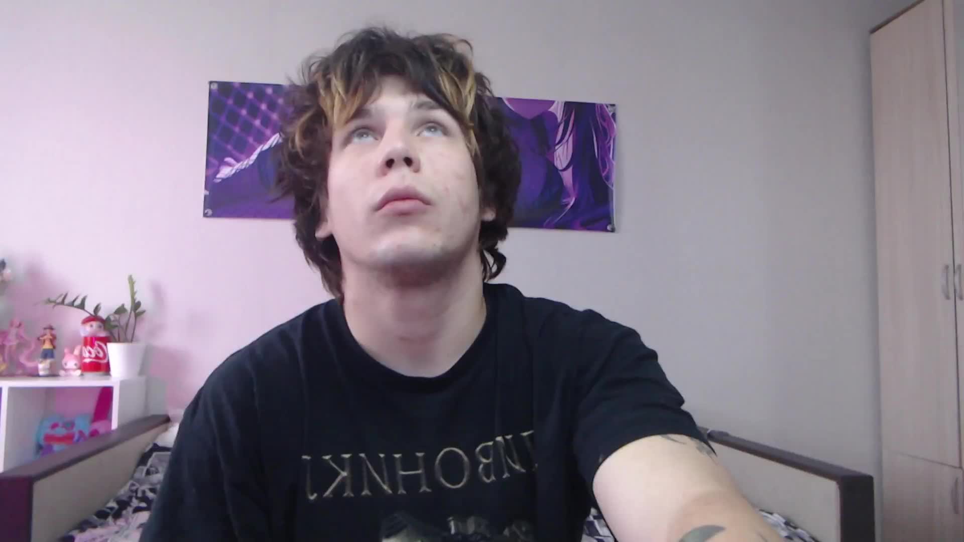 Night-angell Live Sex December 13, 2025