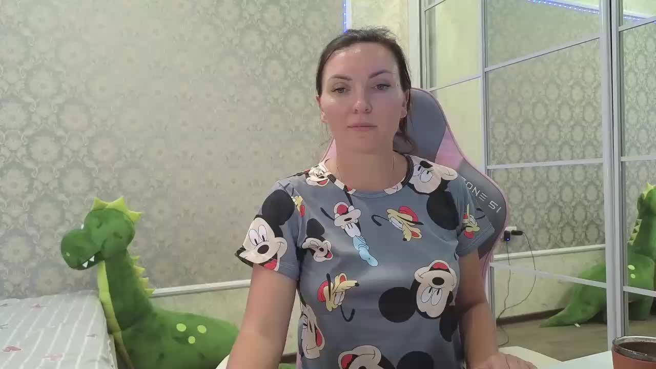 DIVORA Live Sex December 19, 2025