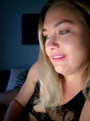 Yesenia-1 Live Sex December 13, 2025