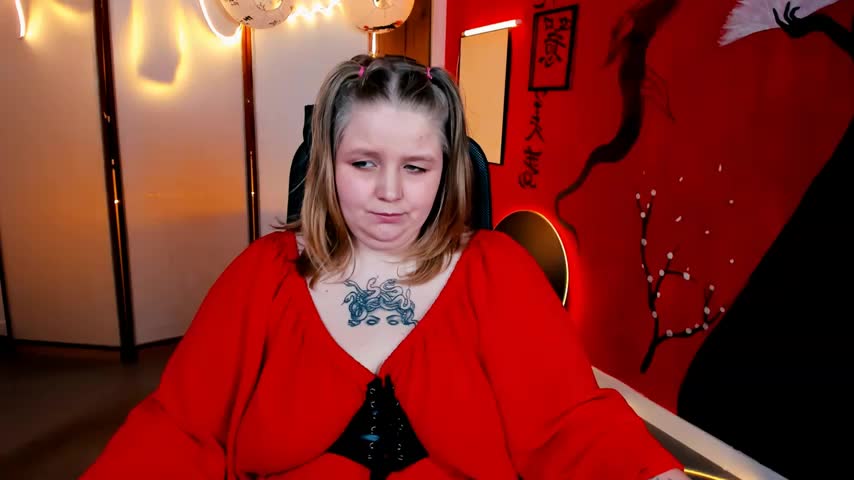 SladaDell Live Sex December 19, 2025