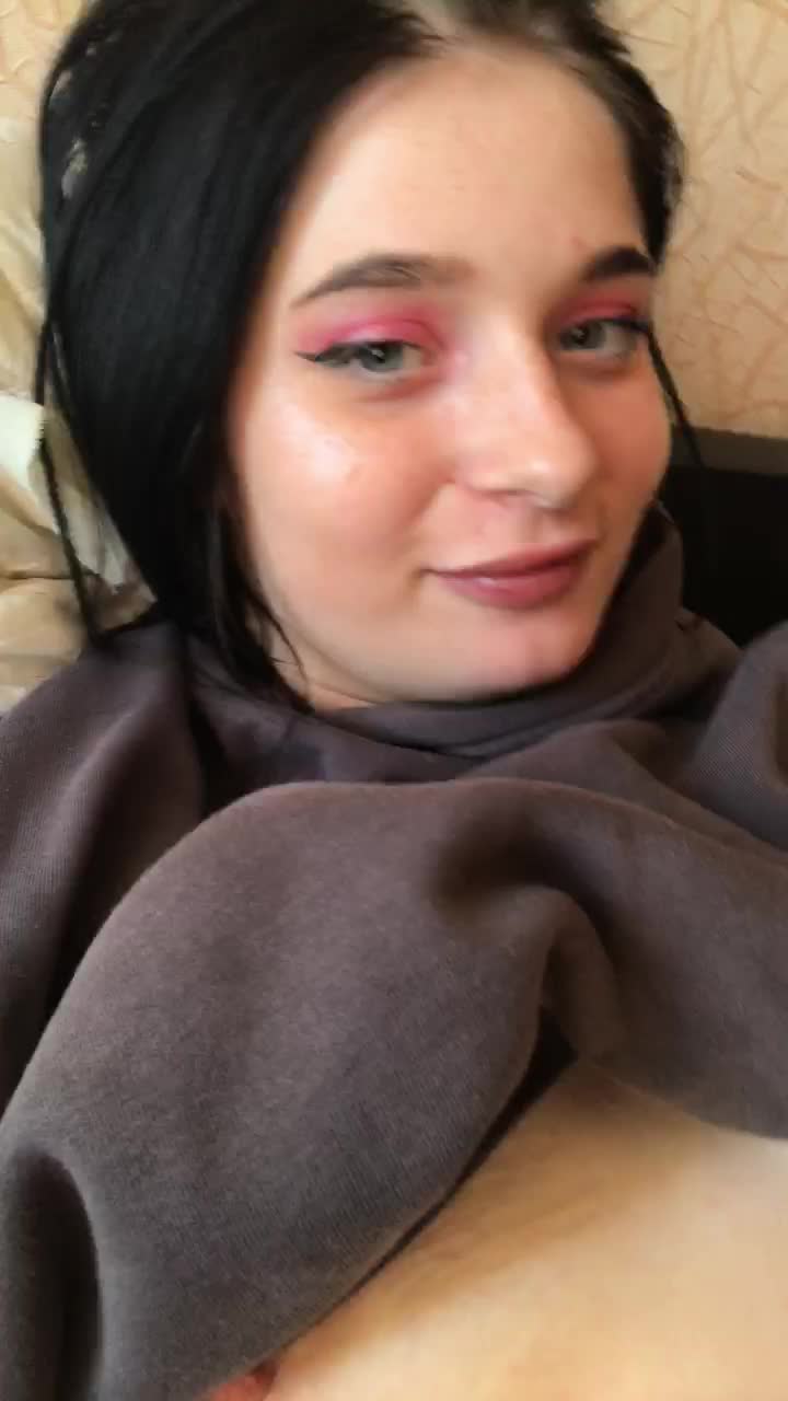 Aliska22 Live Sex December 13, 2025