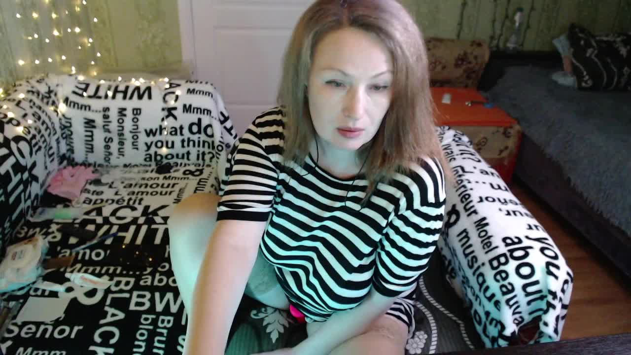 MeganIris Live Sex December 18, 2025