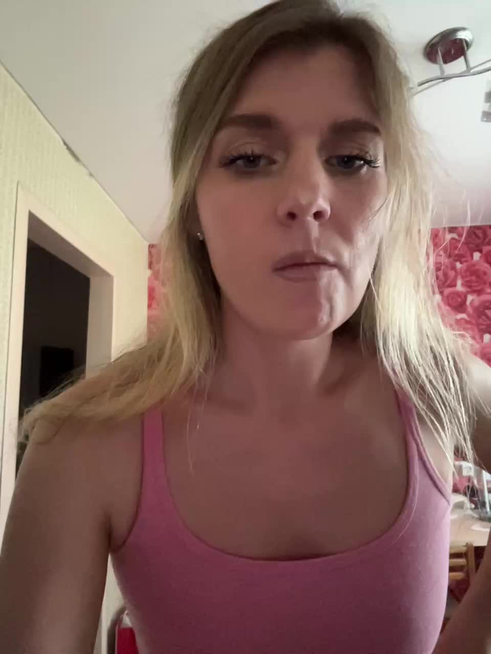 KotiMrrr Live Sex December 17, 2025