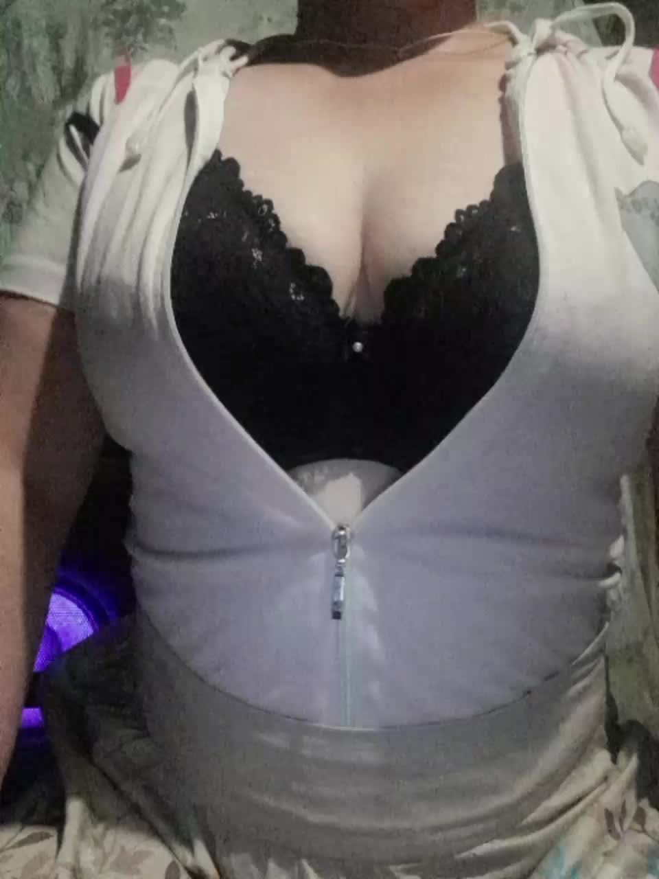 Iriska2025 Live Sex December 13, 2025