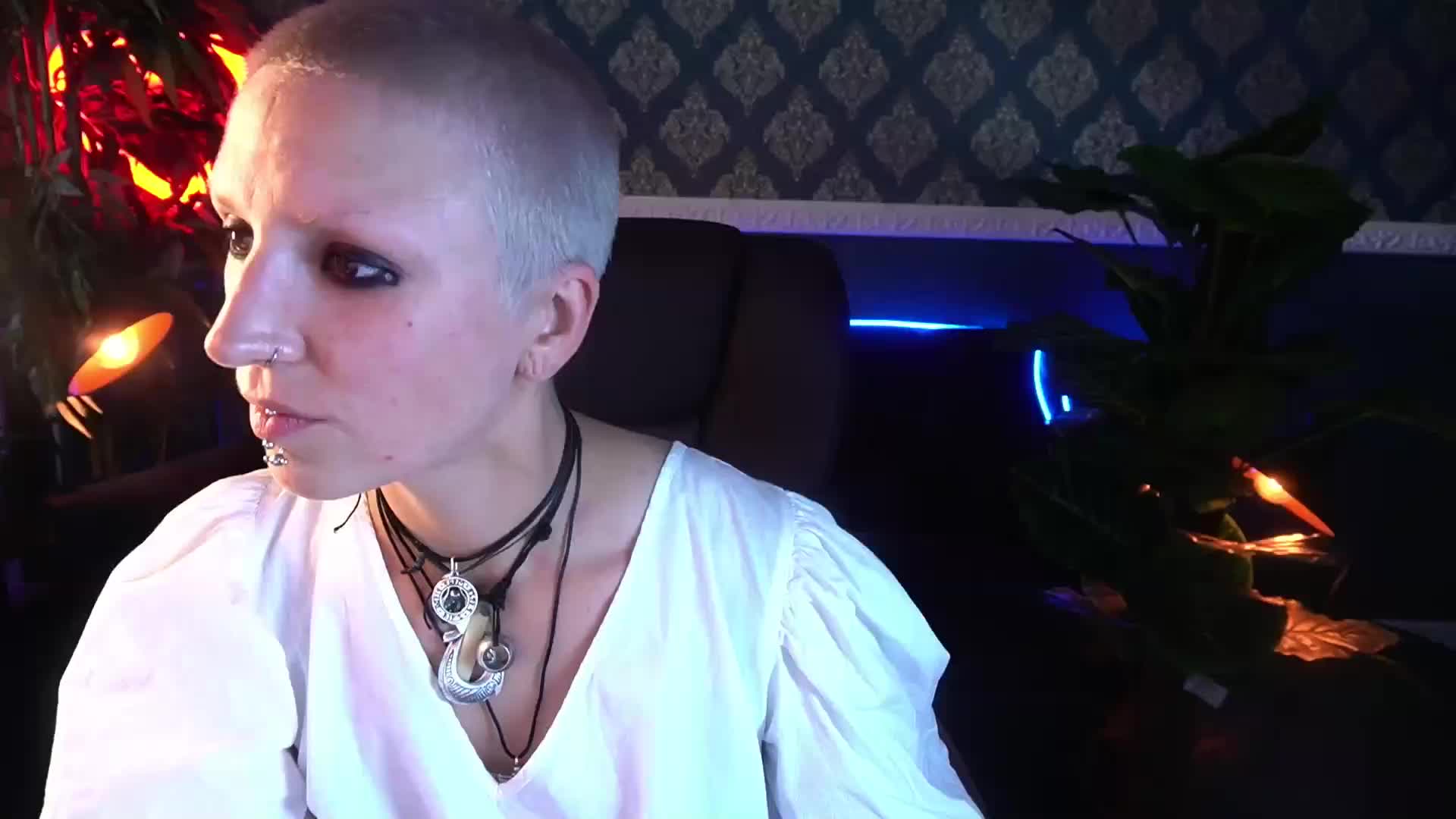 MiraMoonn Live Sex December 13, 2025