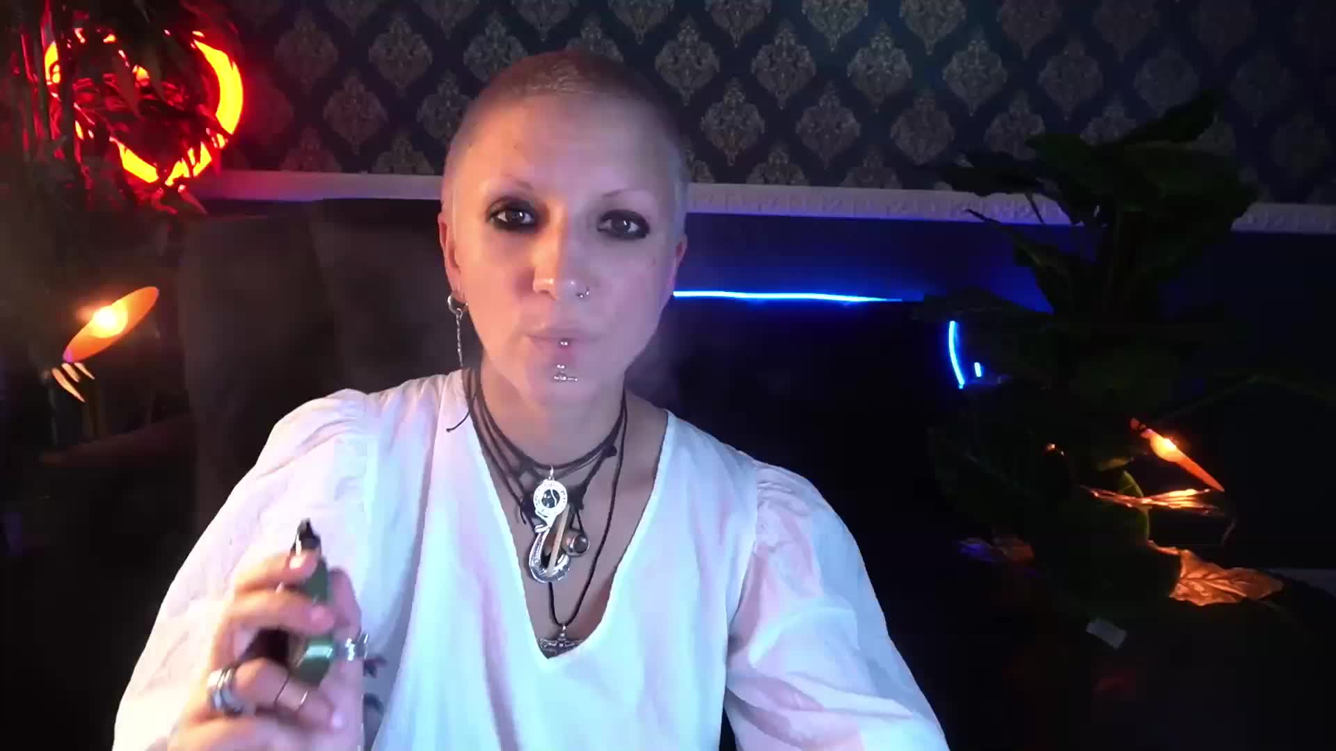 MiraMoonn Live Sex December 13, 2025