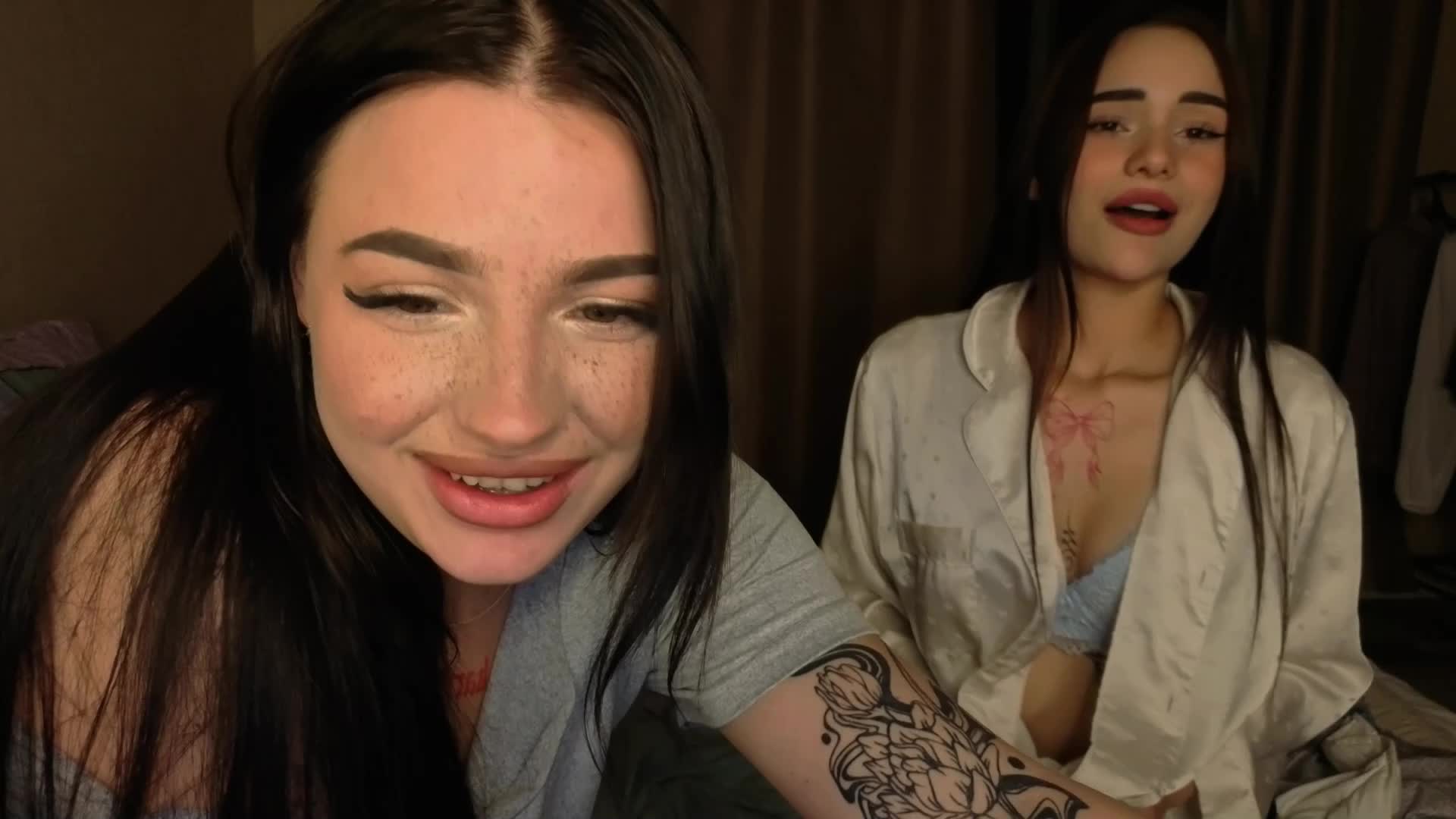 LisaAndDenis Live Sex December 18, 2025