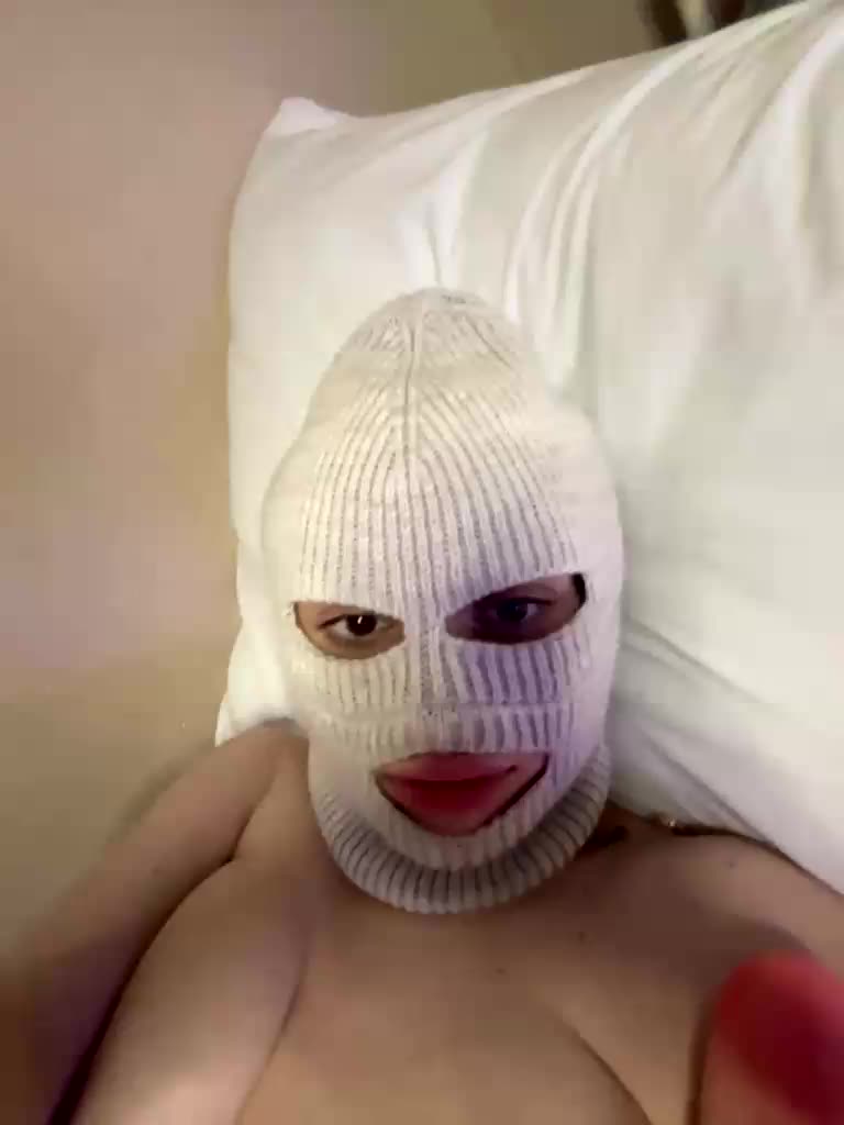 Bitttccchhh Live Sex December 14, 2025