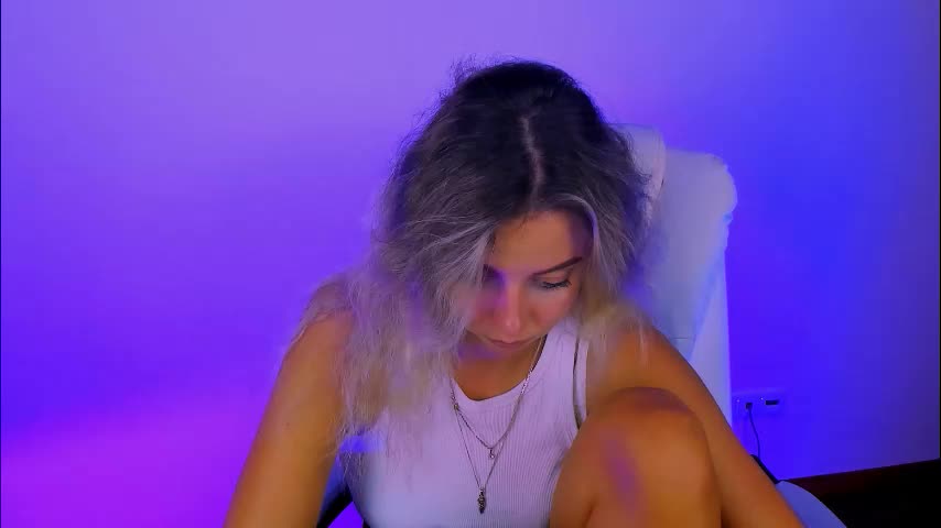 melissa_richardson Live Sex December 14, 2025