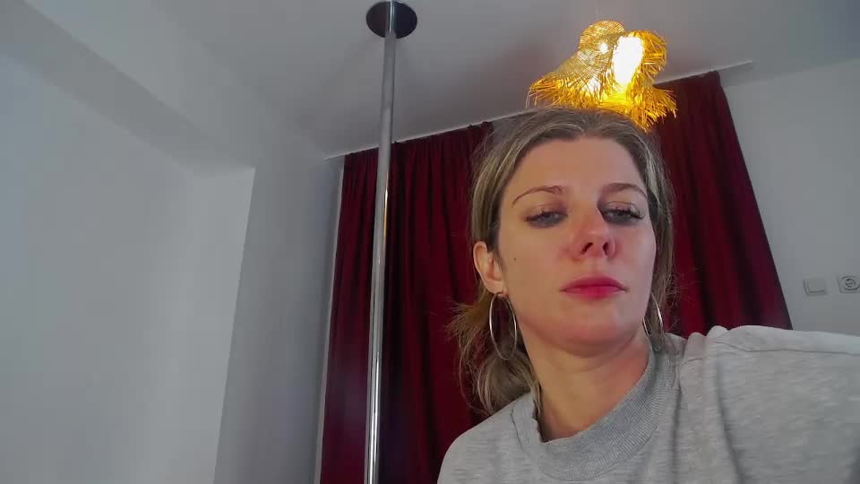 poker_facee_ Live Sex December 15, 2025