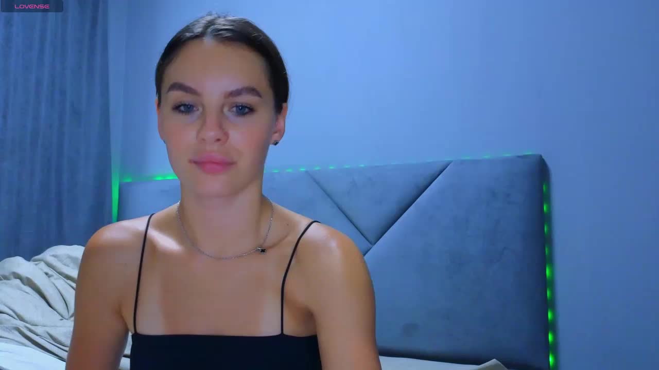 VALERIYAAA Live Sex December 15, 2025