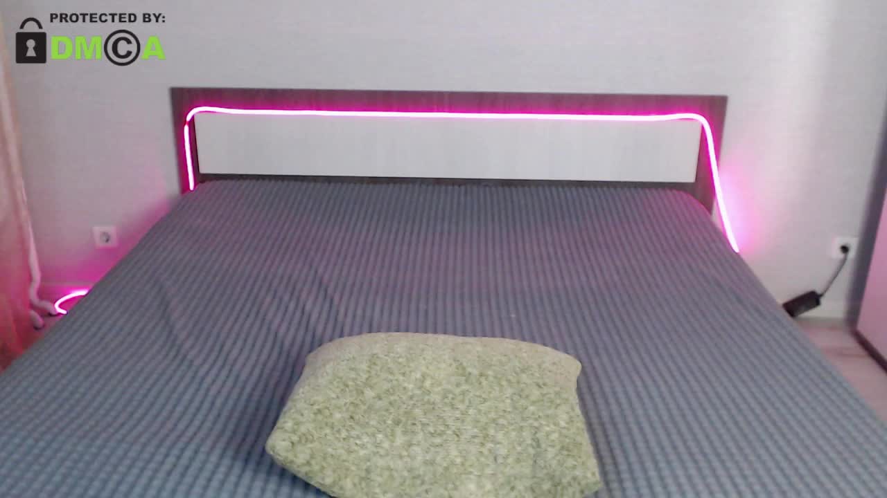 RonnieMilles Live Sex December 14, 2025