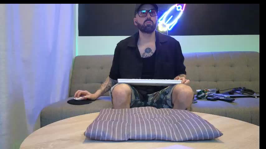 mattxfeet Live Sex December 19, 2025