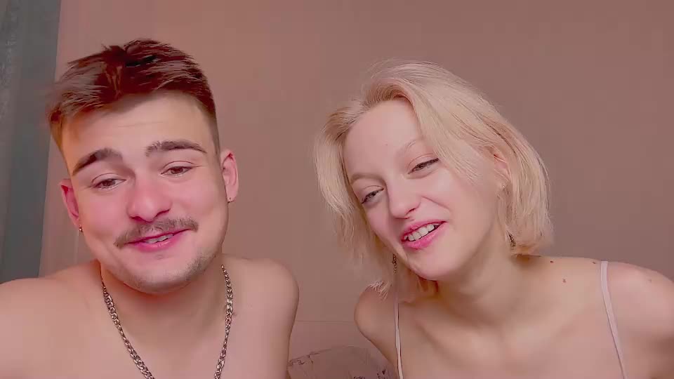 your_molly_mark Live Sex December 17, 2025