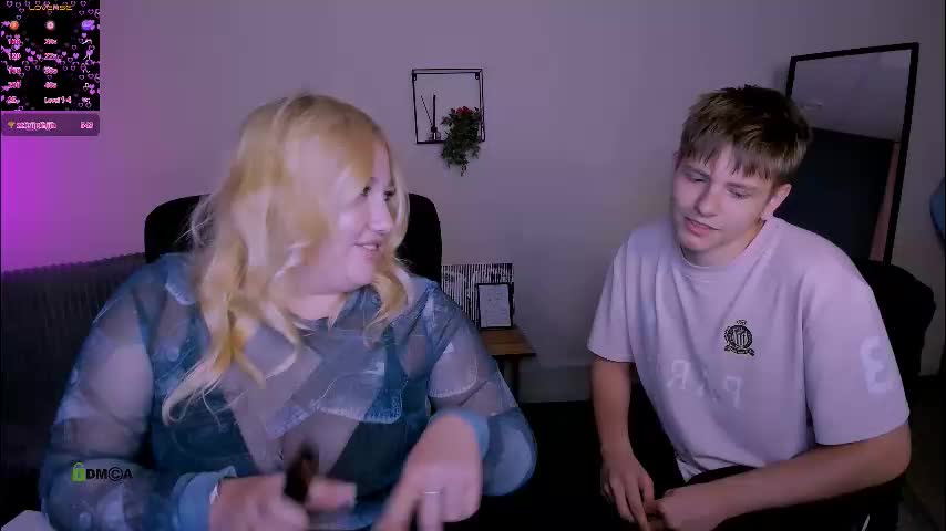 juli_kisss Live Sex December 14, 2025