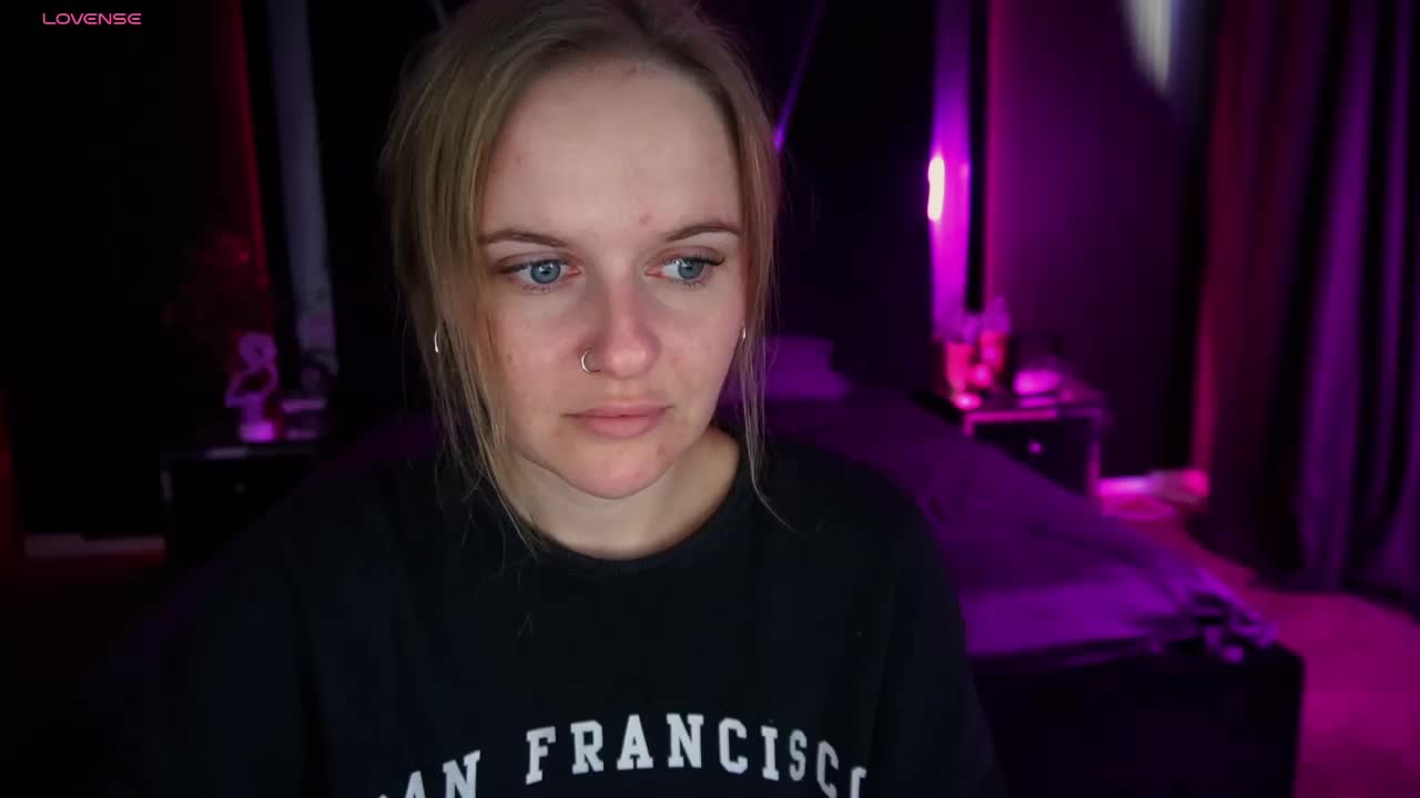 MaribelRiver Live Sex December 17, 2025