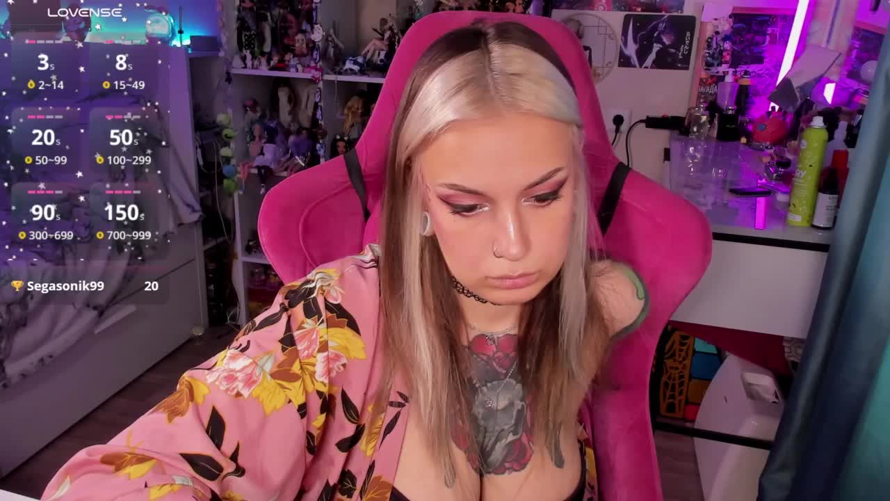 ChloeKohaku Live Sex December 15, 2025