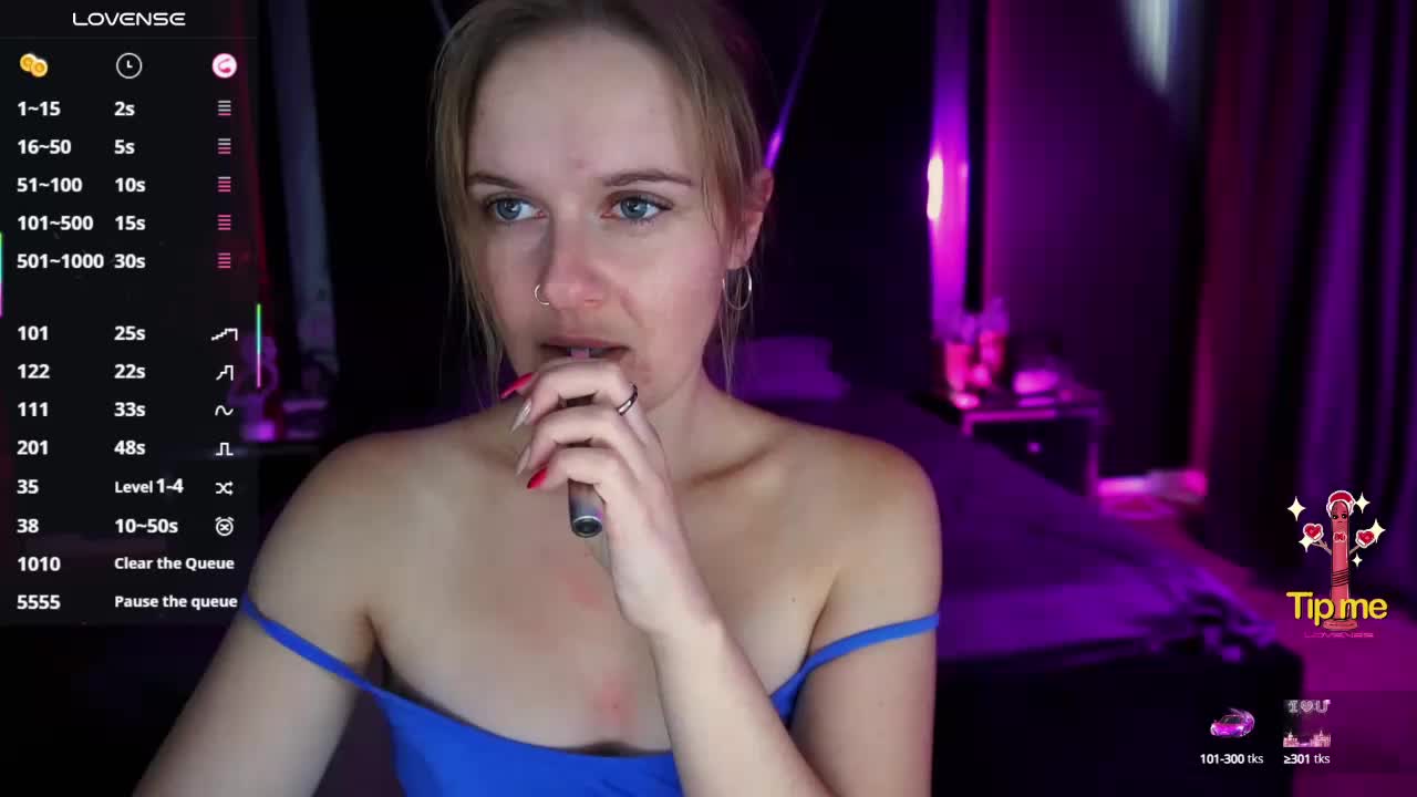 MaribelRiver Live Sex December 17, 2025