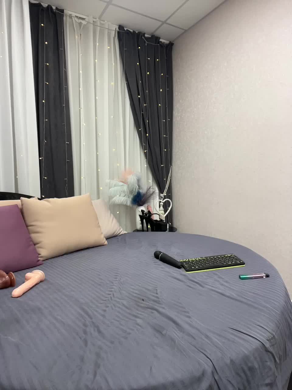 Shamelesss Live Sex December 14, 2025