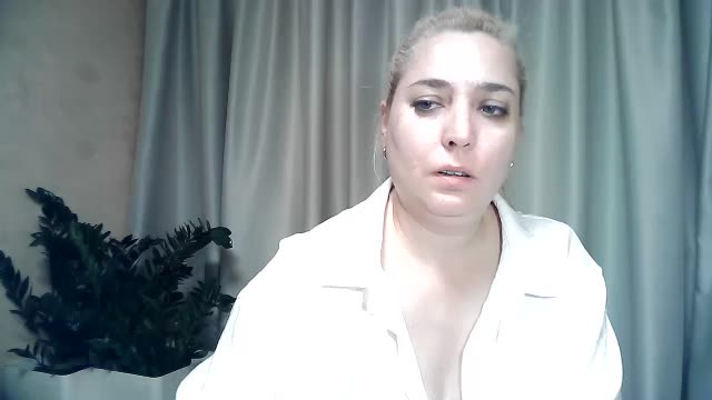 KickaIricka Live Sex December 14, 2025