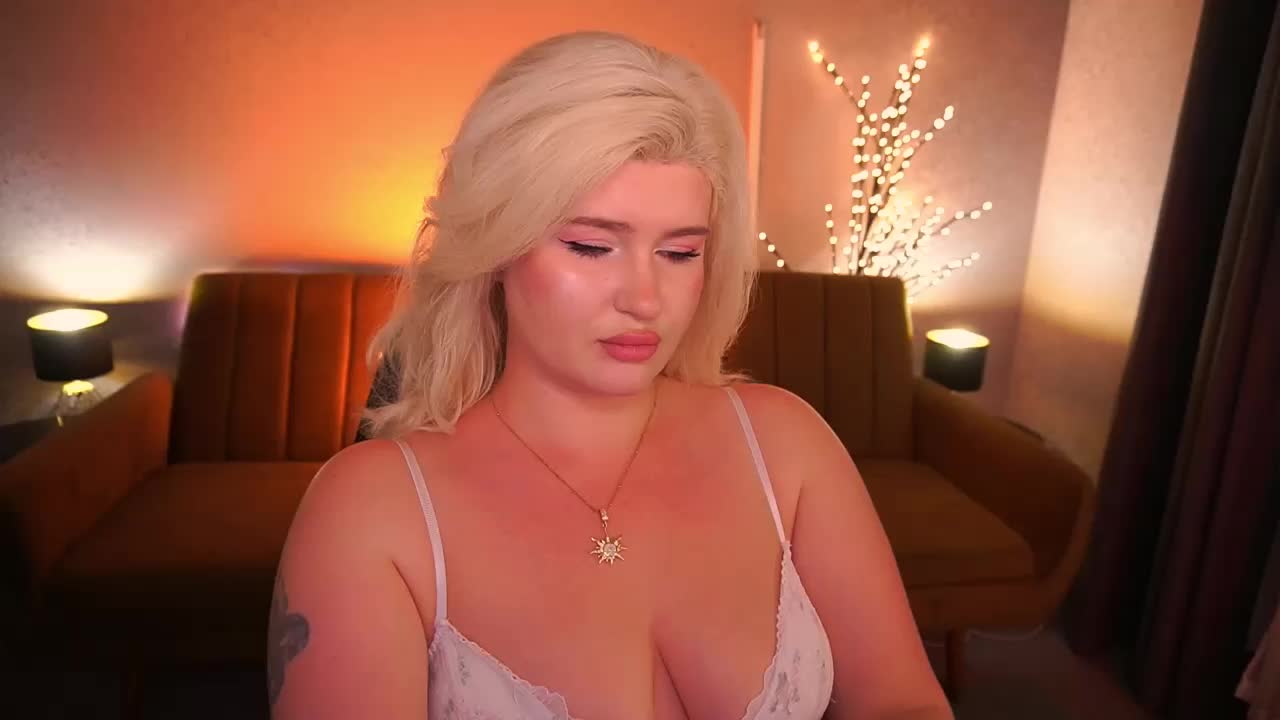 AnoraJoy Live Sex December 17, 2025