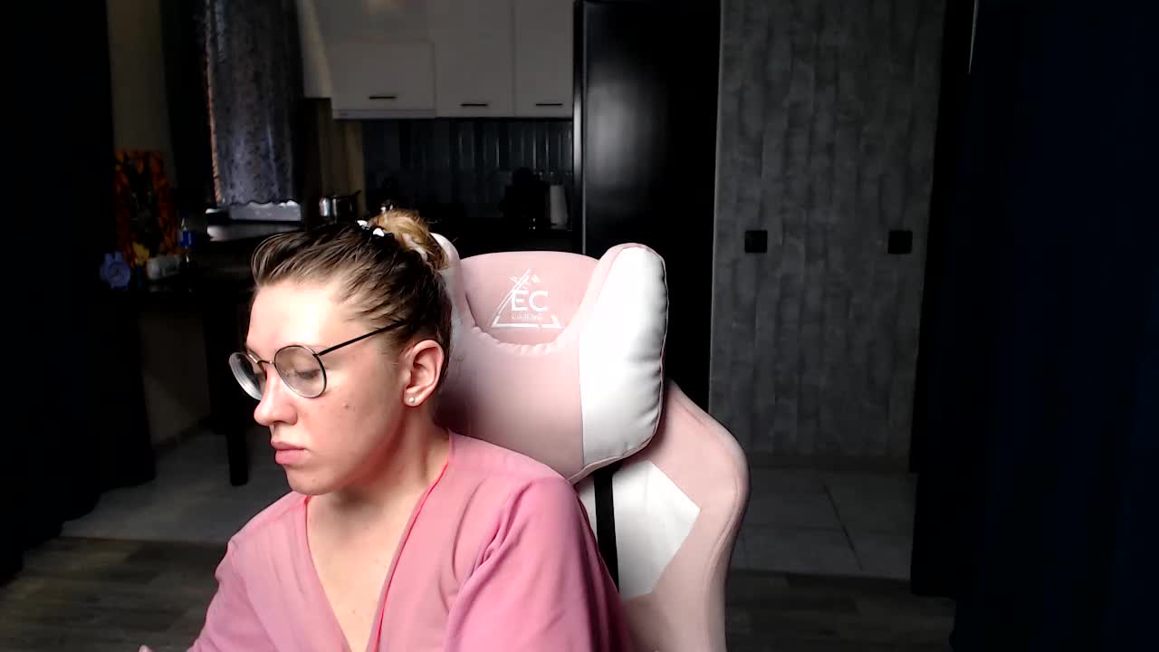 Regimasmile Live Sex December 18, 2025