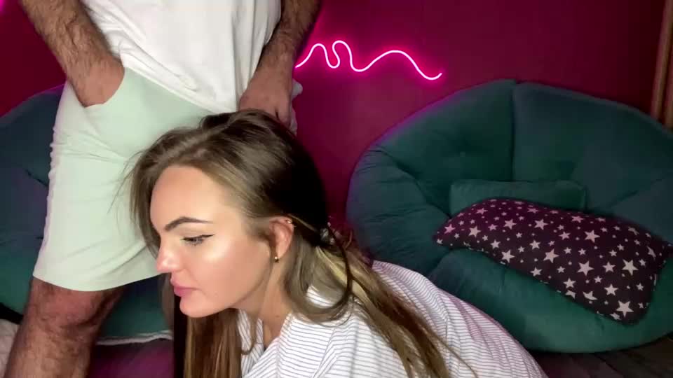 deeplookscouple Live Sex December 14, 2025