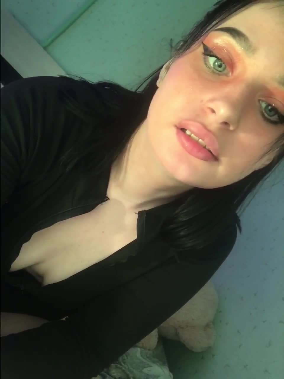 Aliska22 Live Sex December 13, 2025